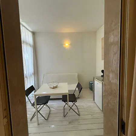 Dimora 69 Bed & Breakfast